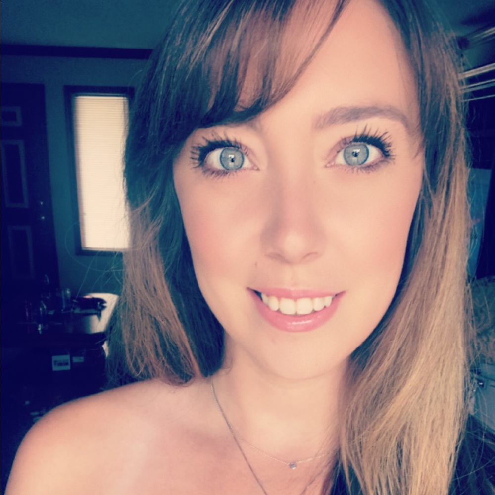 Meet your Posher, Christina